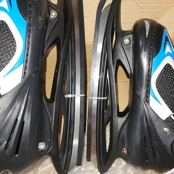 Nattork Ice Skates - Picture 2 of 7